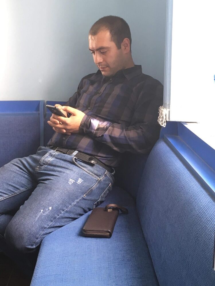  ,   Harut, 32 ,   ,   , c 