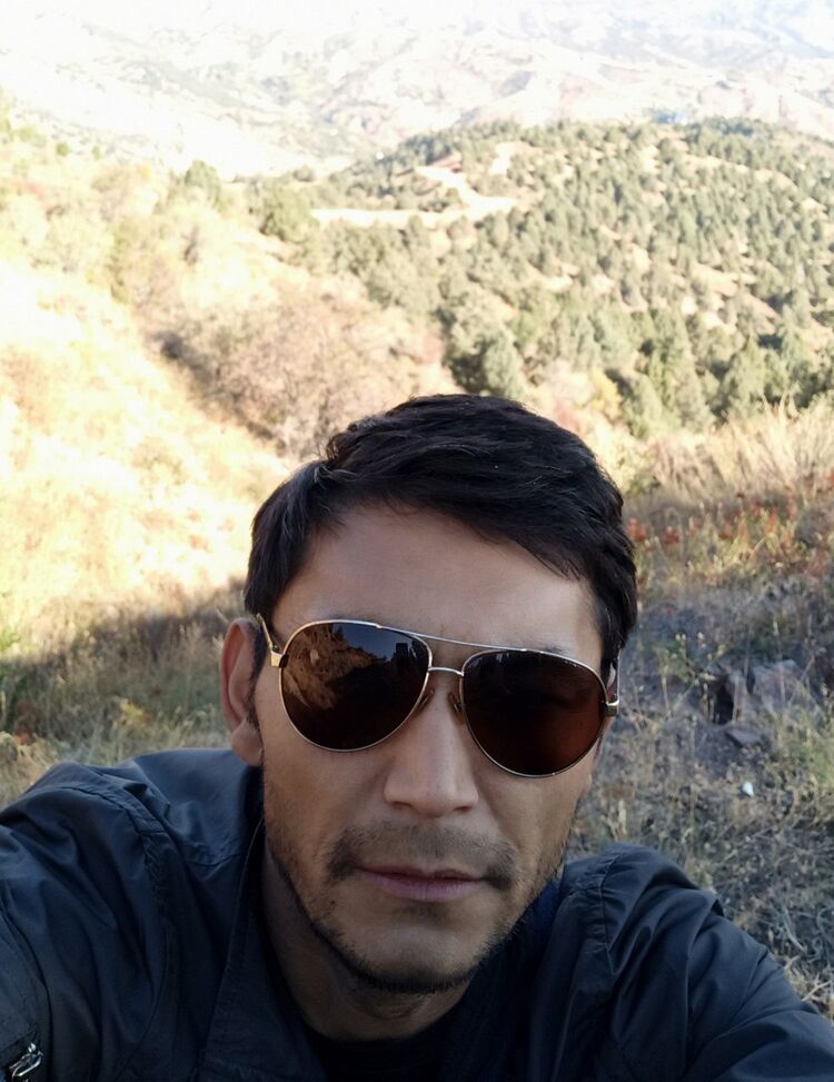  54680459  Slava, 44 ,    