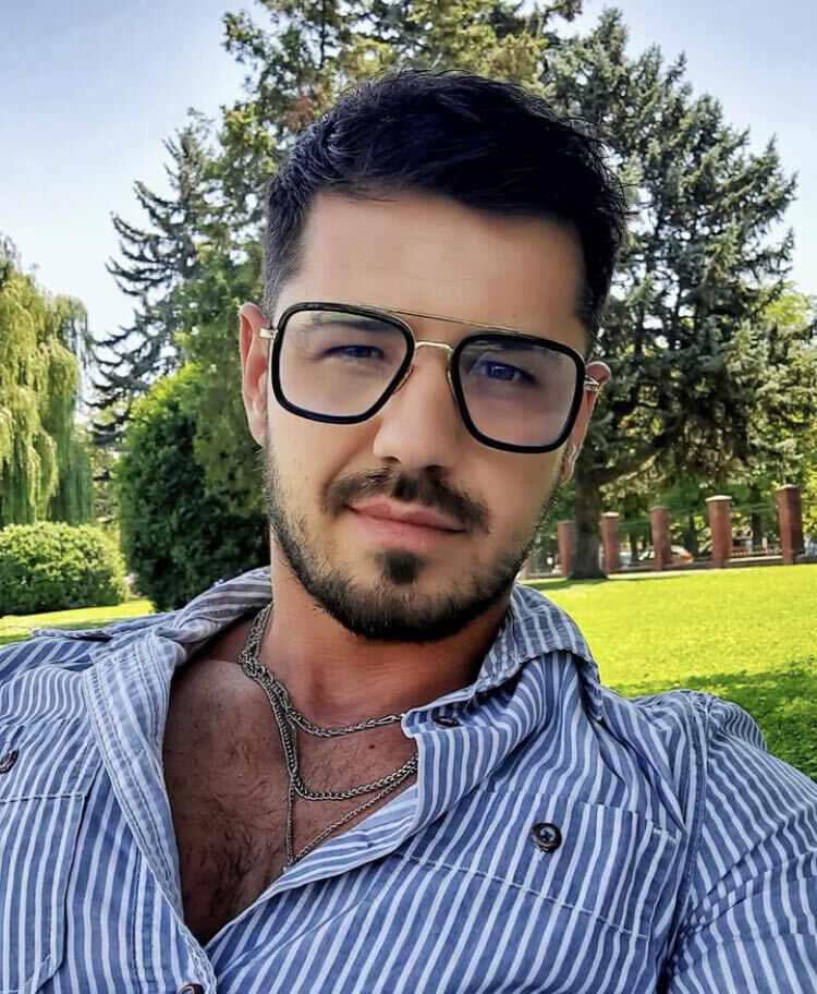  30096779  Vlad, 32 ,    Soho