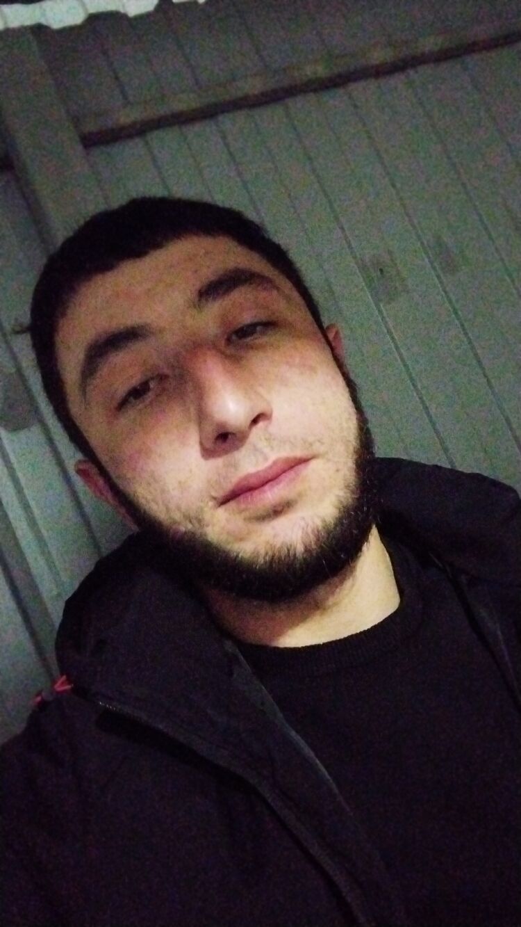  33671469  , 28 ,    