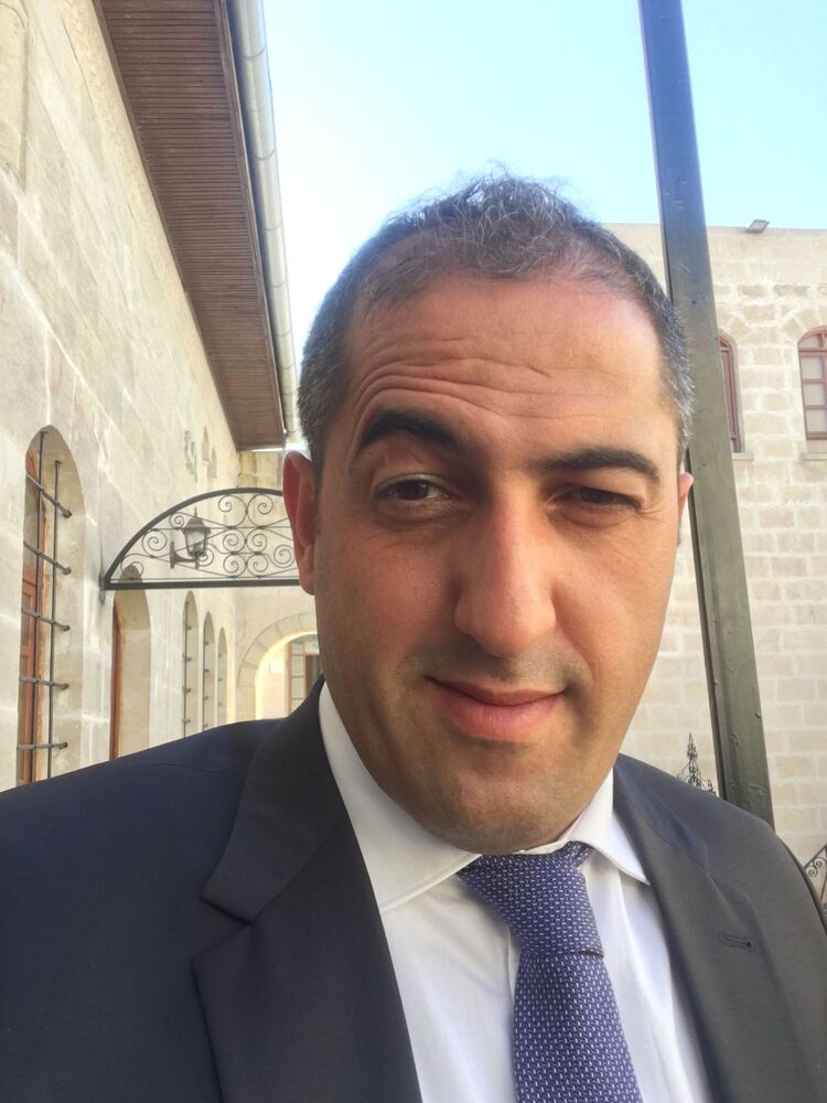  ,   Abdul, 46 ,   ,   