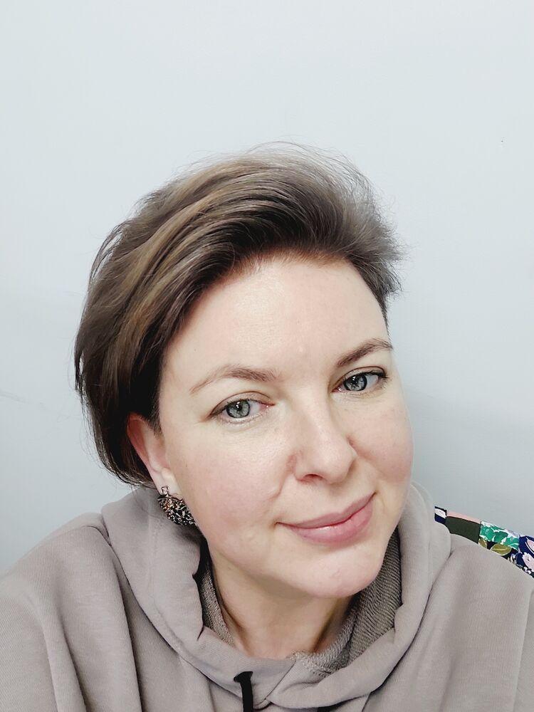  41318609  Elena, 45 ,    