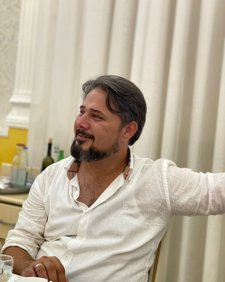  ,   Emil, 41 ,   ,   