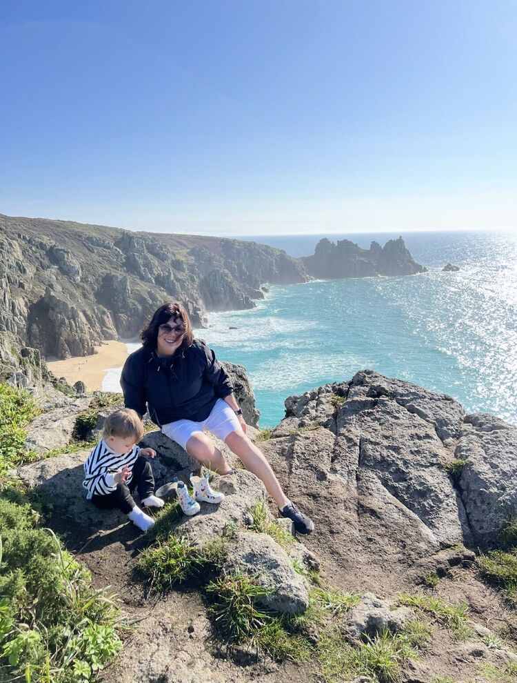  54089899  Irina, 60 ,    Belsize Park