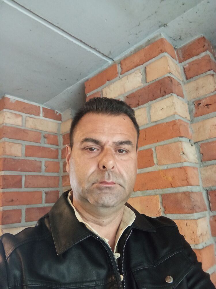  44169349  Aleksei, 50 ,    