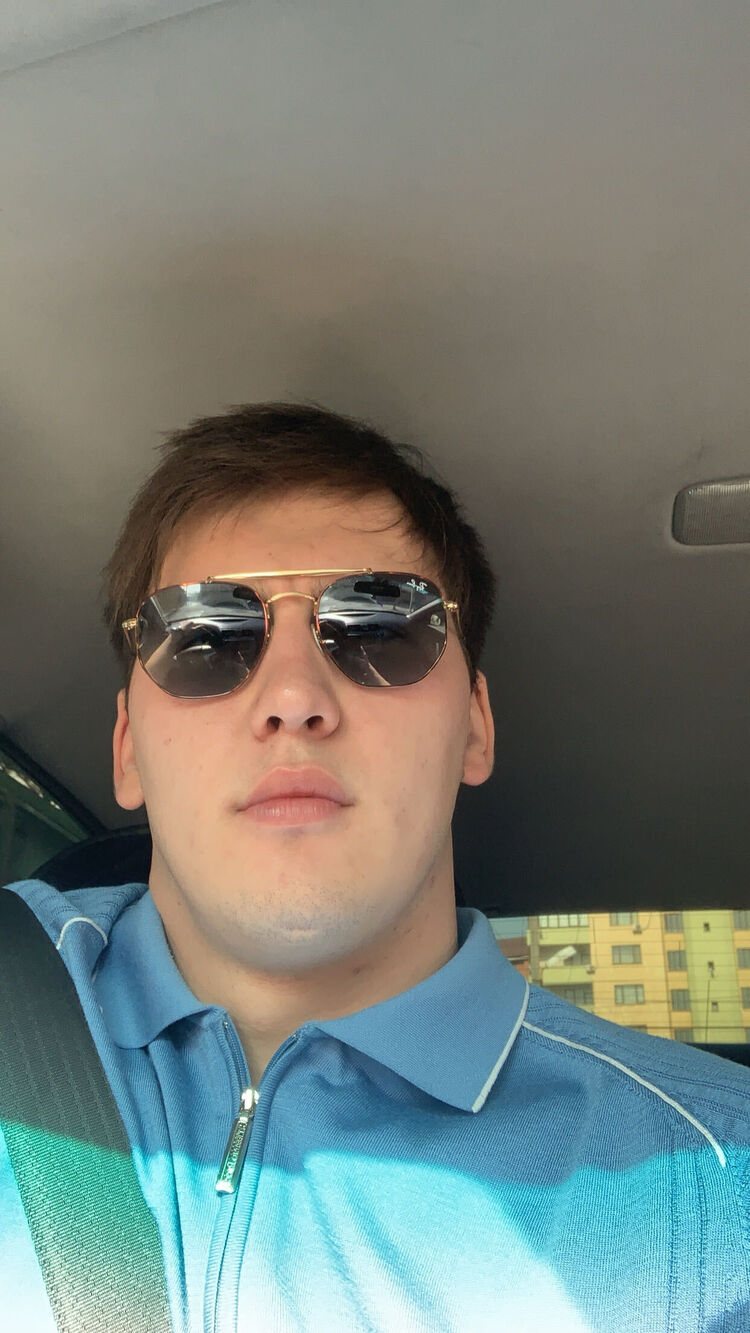  --,   Artur, 31 ,   ,   