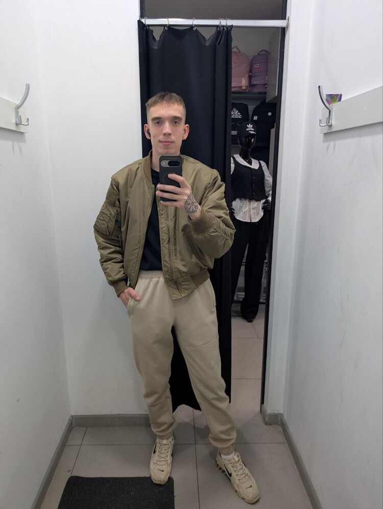  53857989  Aleksandr Yg, 27 ,    