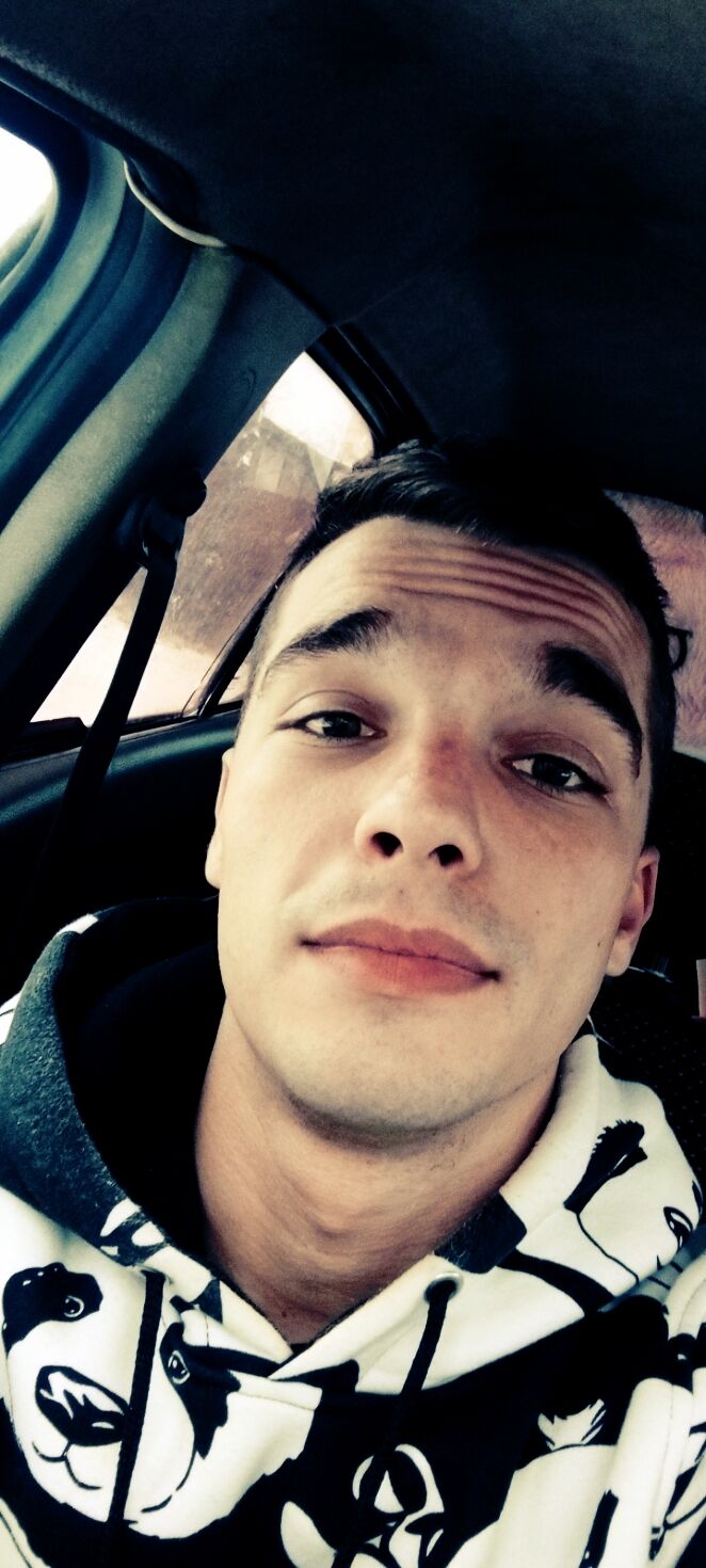  ,   Blec, 27 ,   ,   