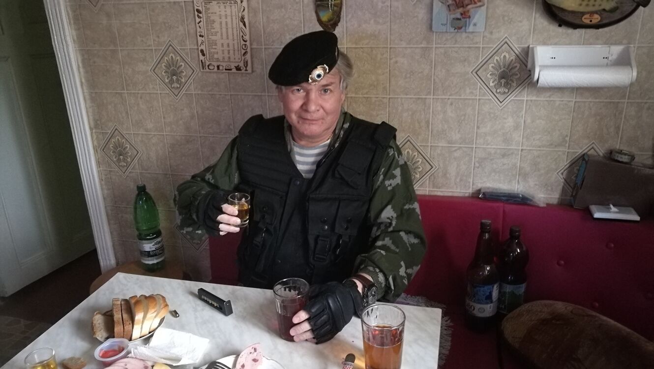  48537559  , 65 ,    