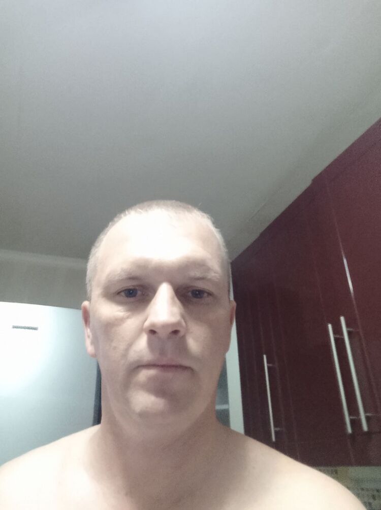  35976079  , 44 ,    