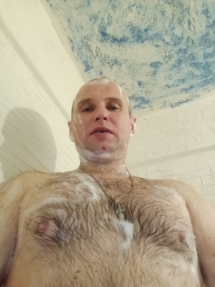  48101239  , 40 ,    