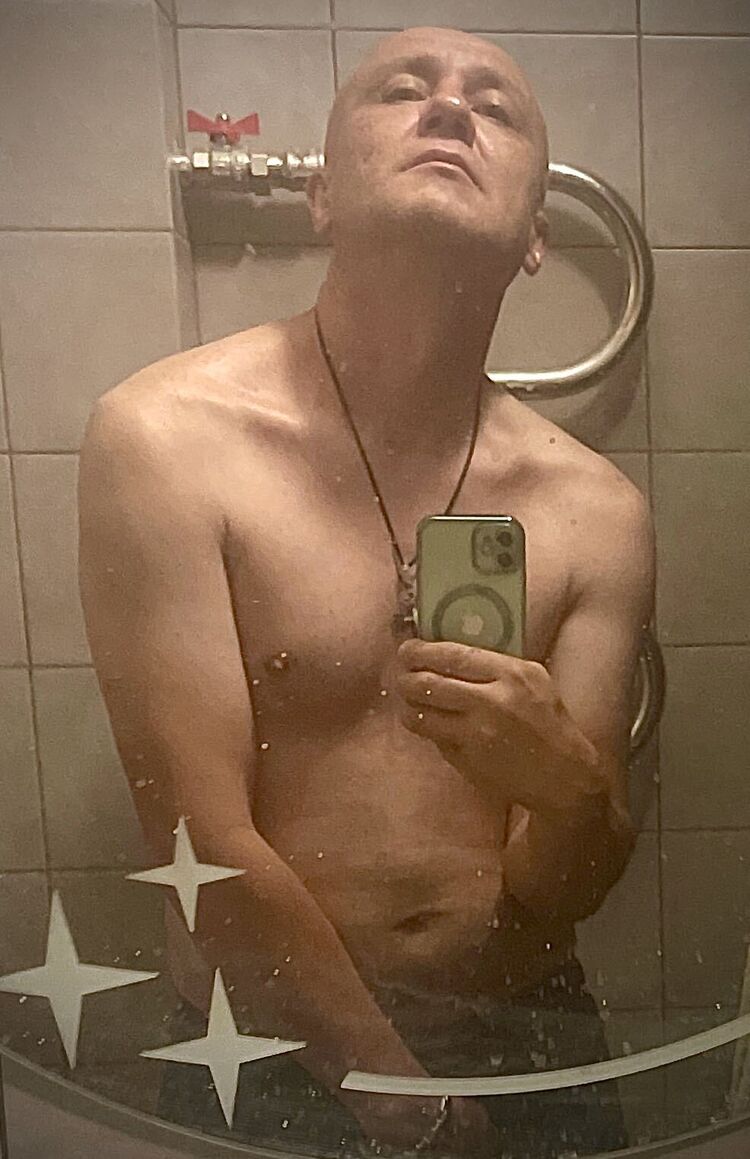  52821939  , 44 ,    