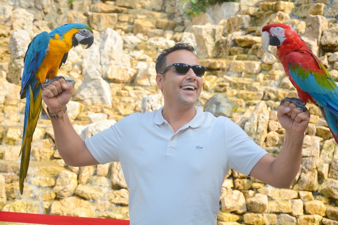  ,   Kadir, 37 ,   ,   