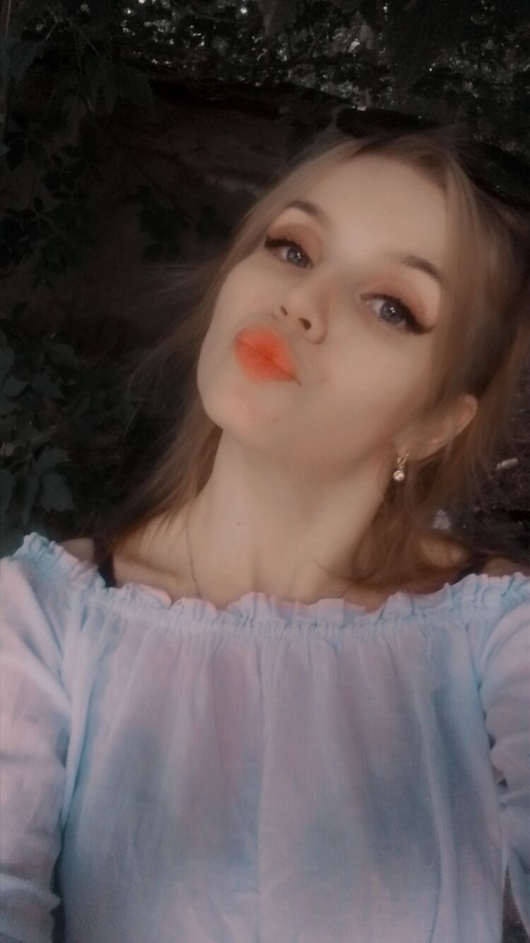  ,   Anya, 25 ,   ,   