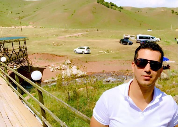  46691909  Murad, 36 ,    