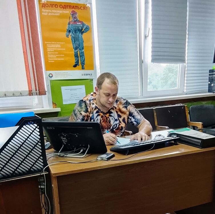  54591459  Pavel, 39 ,    