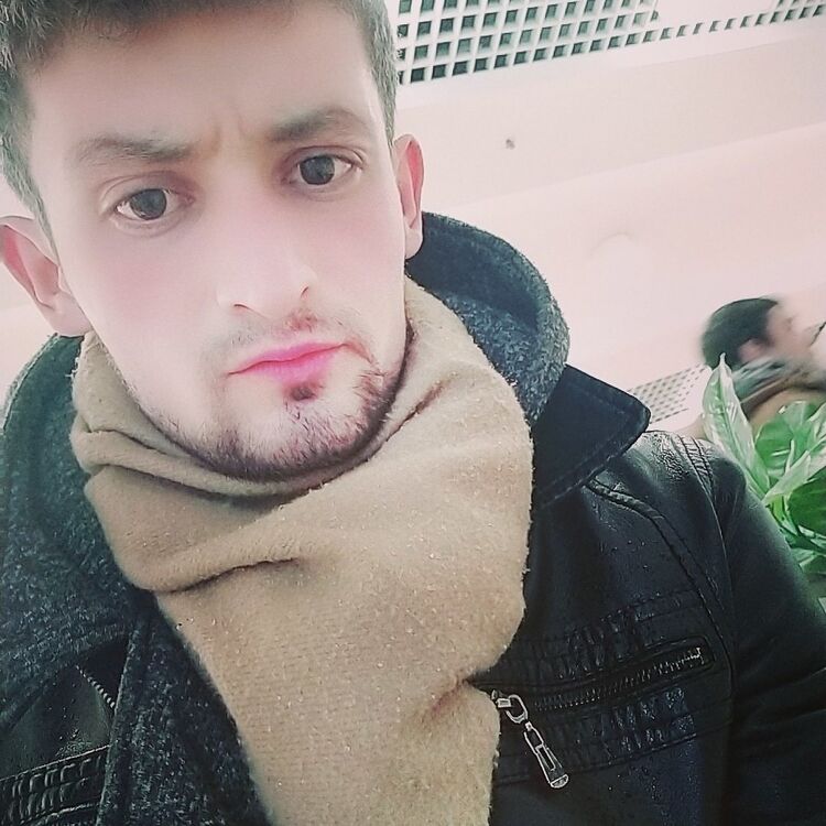  -,   Deni, 30 ,  