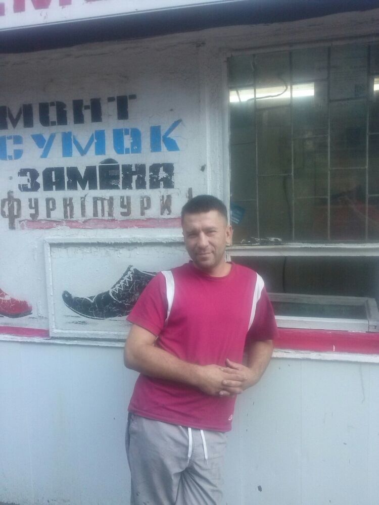  13406369  Vovik, 41 ,    