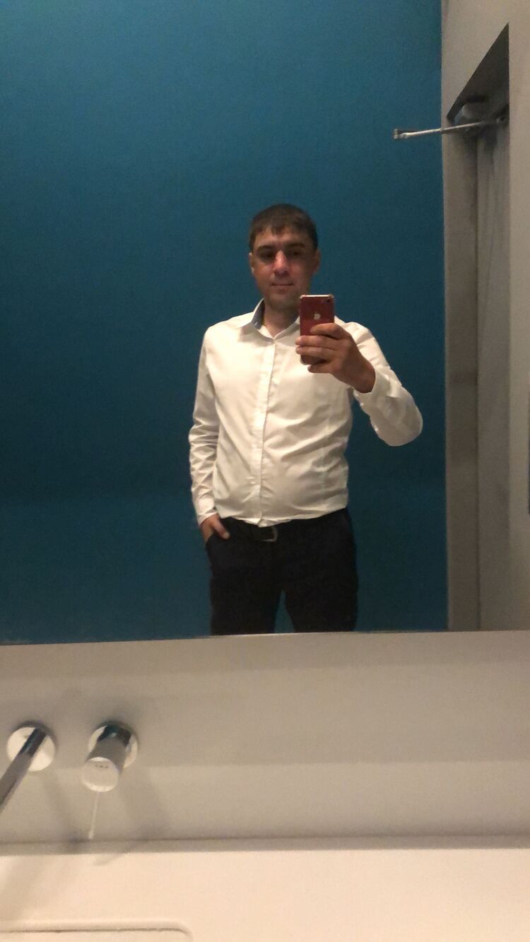  48709929  , 37 ,    