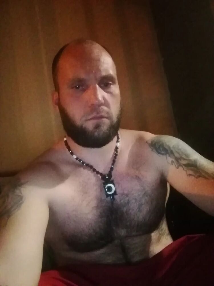  38808809  , 37 ,    