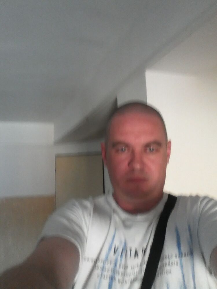  12911899  Stas, 41 ,    Praha