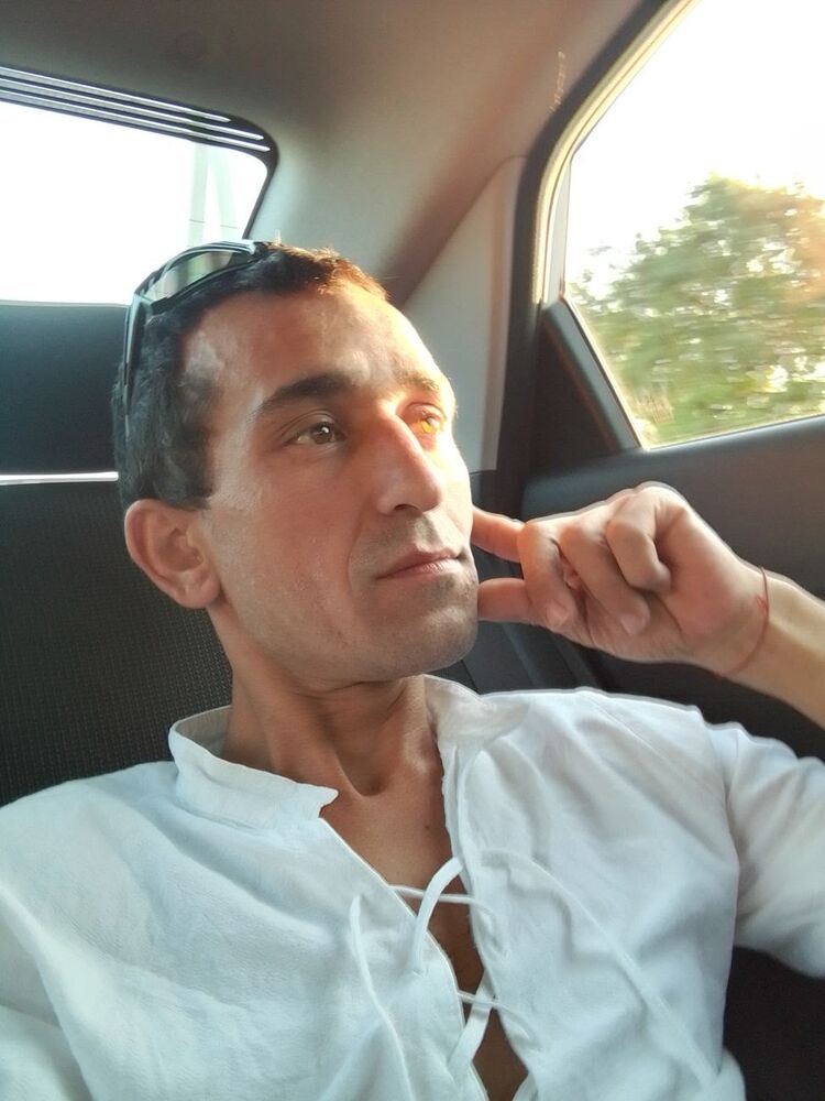  37268879  , 35 ,    