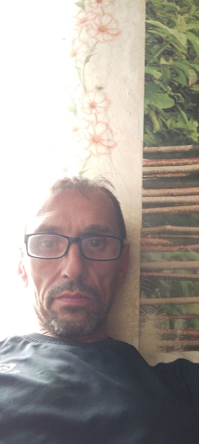  46218009  Geba, 49 ,    