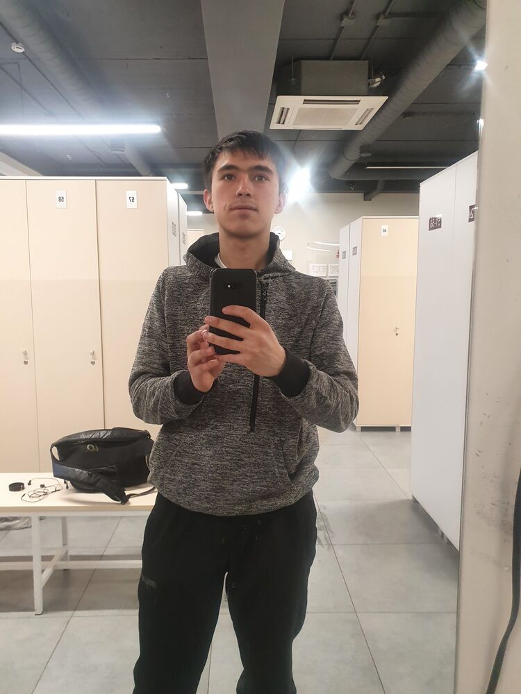  ,   Farhod, 24 ,     