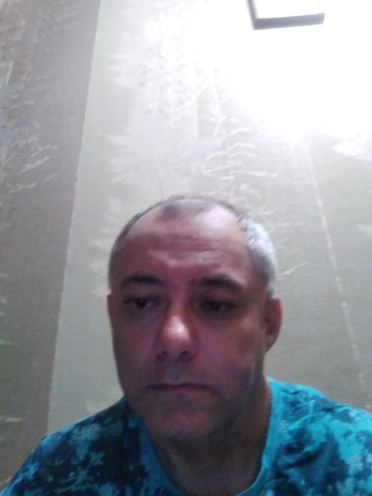  32318529  , 48 ,    