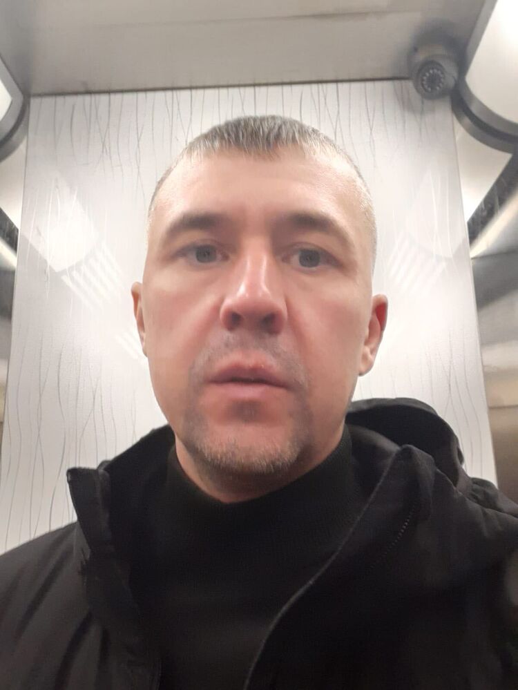  46574359  , 40 ,    