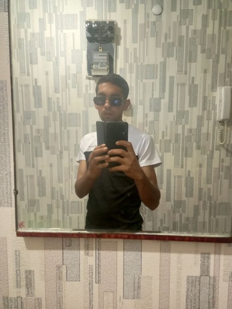  35965849  Nahid, 30 ,    