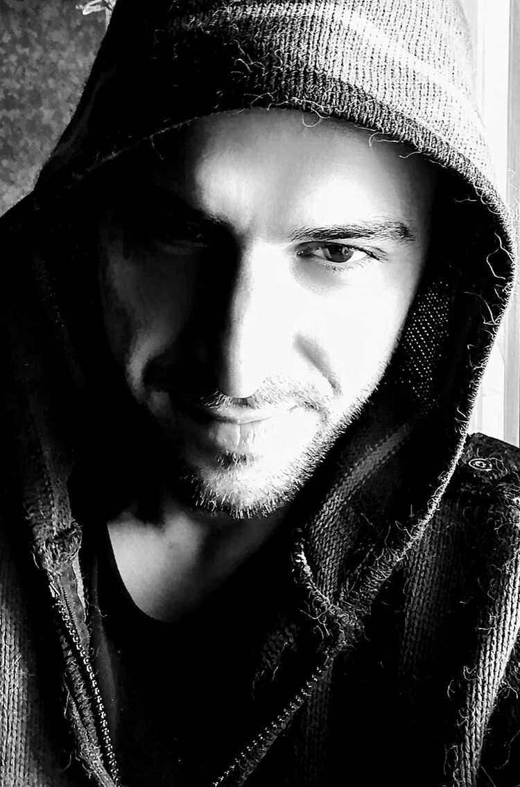  ,   Ali, 34 ,   ,   , c 