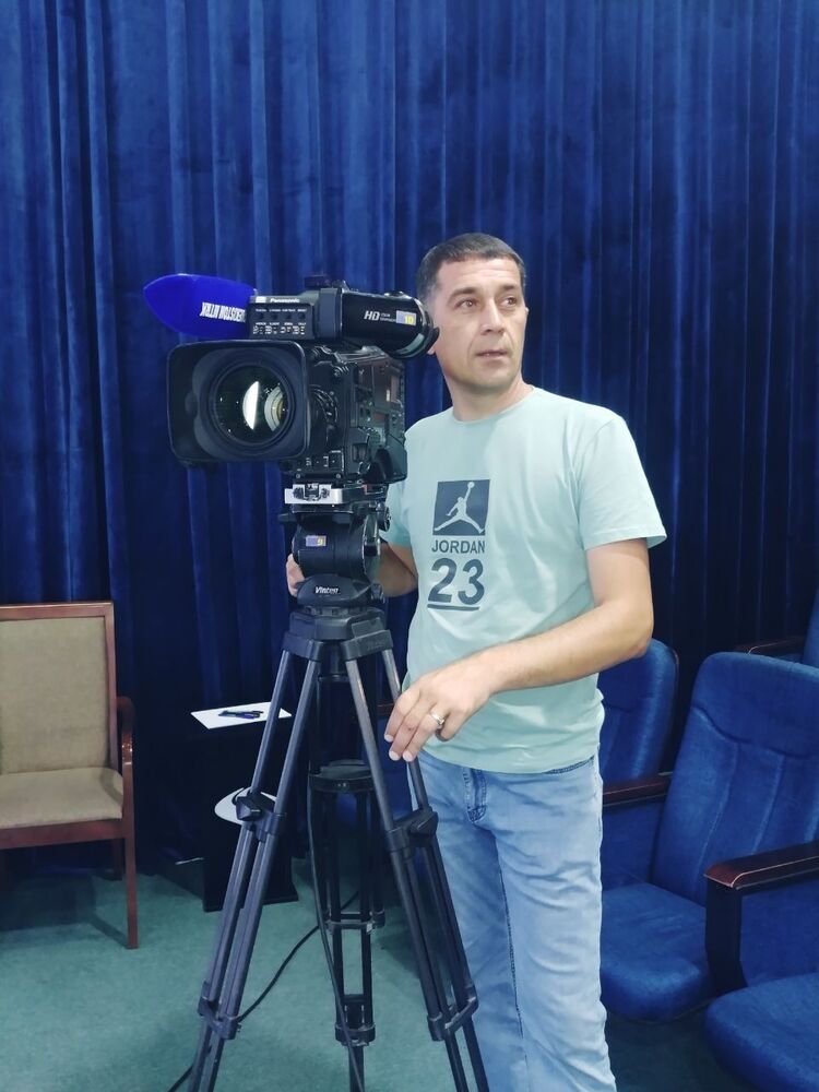  28220649  Avaz, 42 ,    