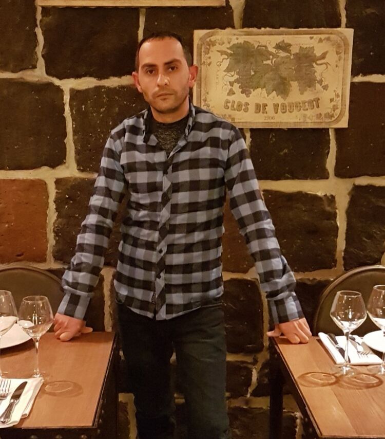  ,   Armen, 45 ,     , c , 