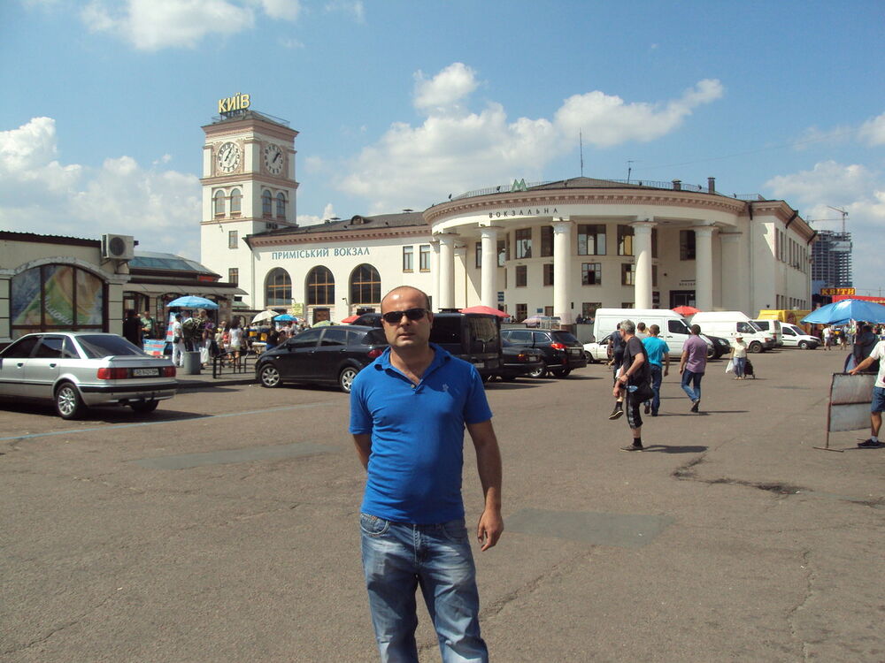  4756739  Davit, 43 ,    