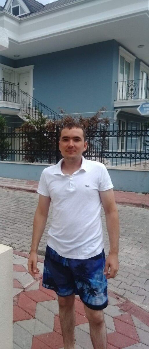  16471509  Komil, 39 ,    