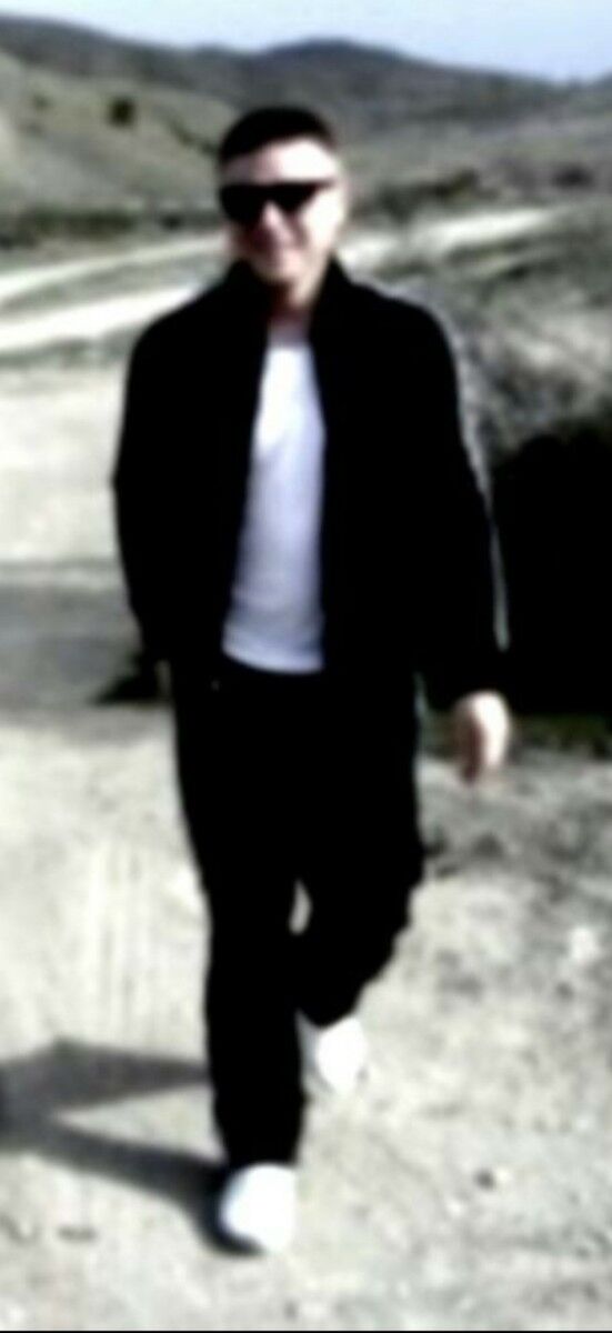  ,   Alllekkksss, 47 ,     , c 