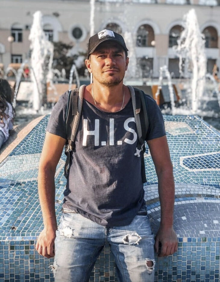  Hong Kong,   , 37 ,   ,   