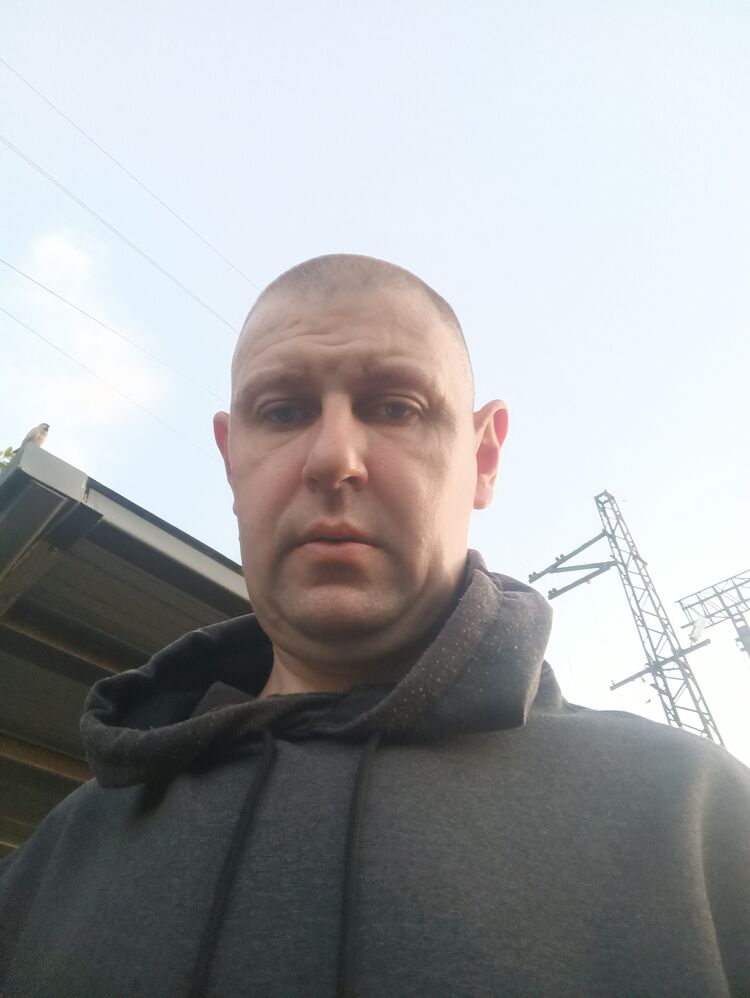  52573559  Maikl, 40 ,    
