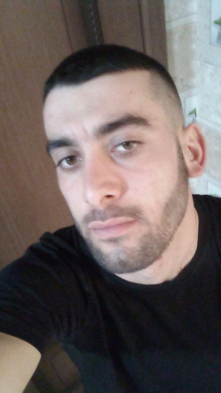  31838389  , 30 ,    