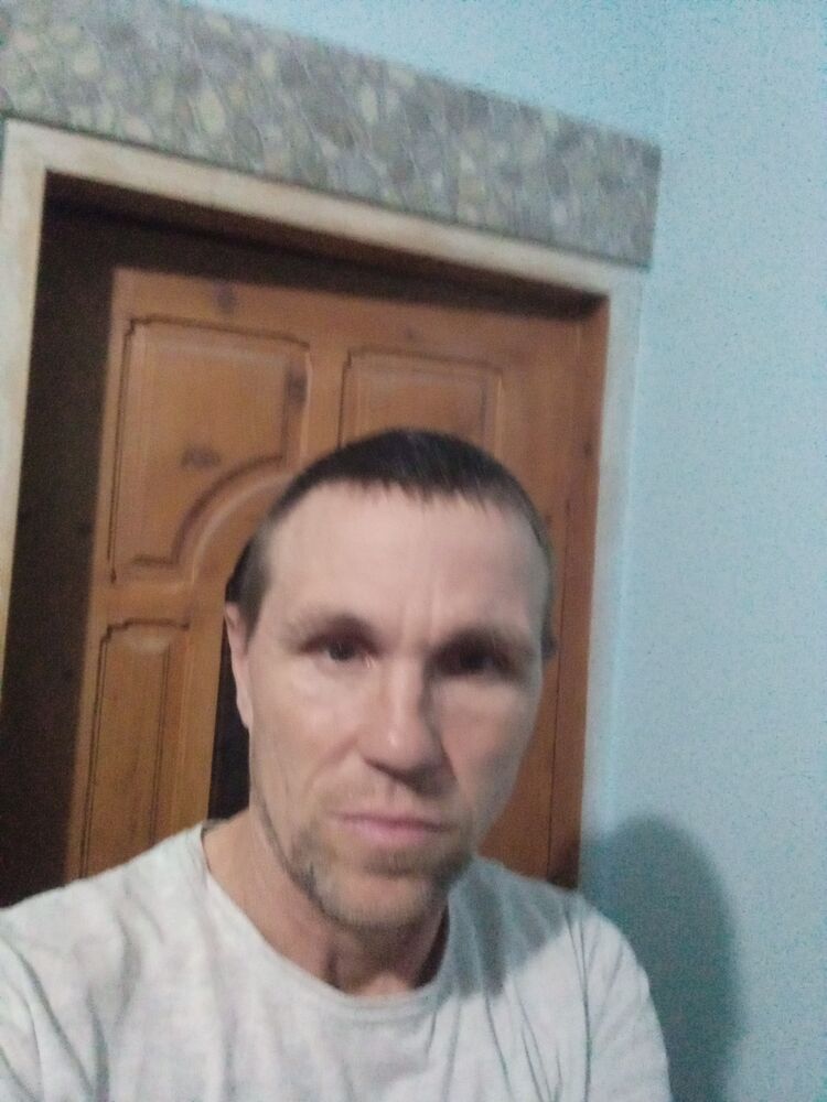  50588609  Colia, 48 ,    