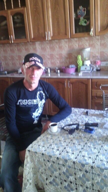  ,   Hovo, 39 ,   ,   , c 