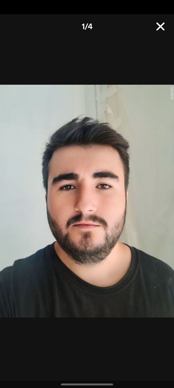  ,   Richie, 26 ,   ,   