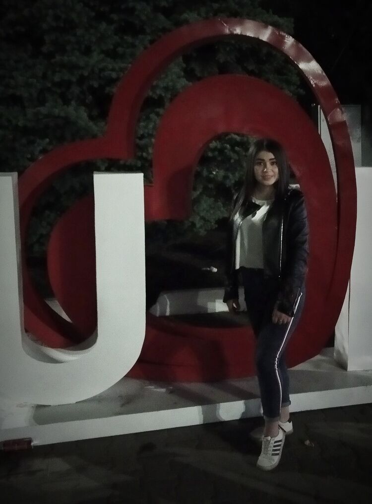  ,   Daniela, 23 ,   ,   , c 