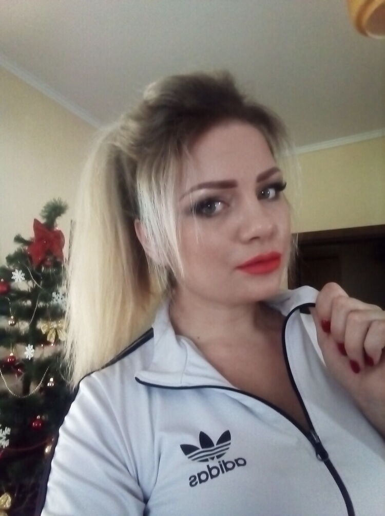  21925729  Alina, 36 ,    Praha