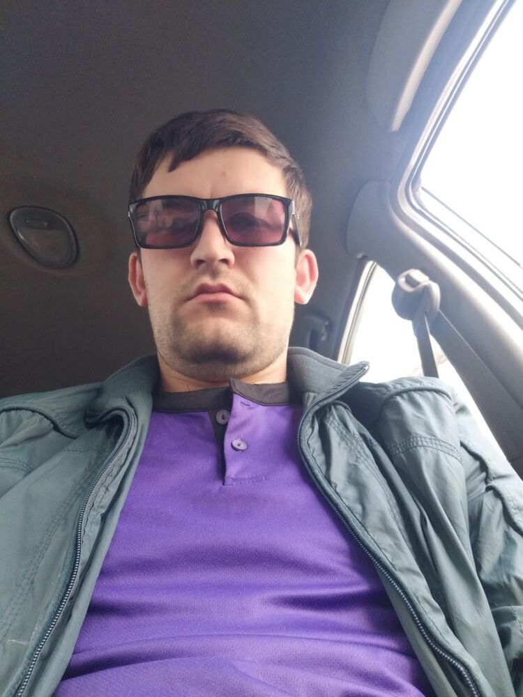  18120479  Sanjar, 35 ,    