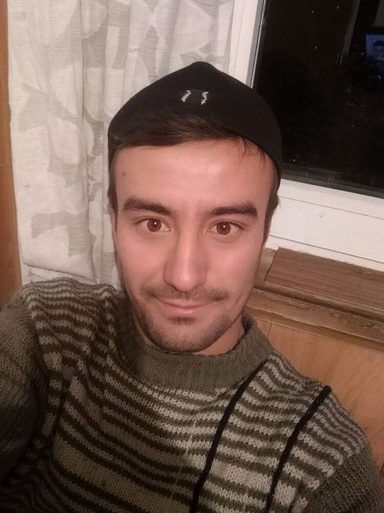  14648879  Jasur, 33 ,    