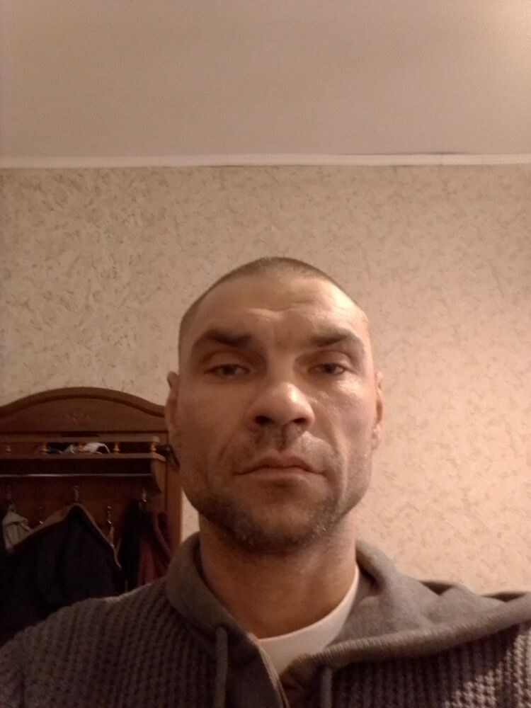  27634299  Dmitril, 43 ,    