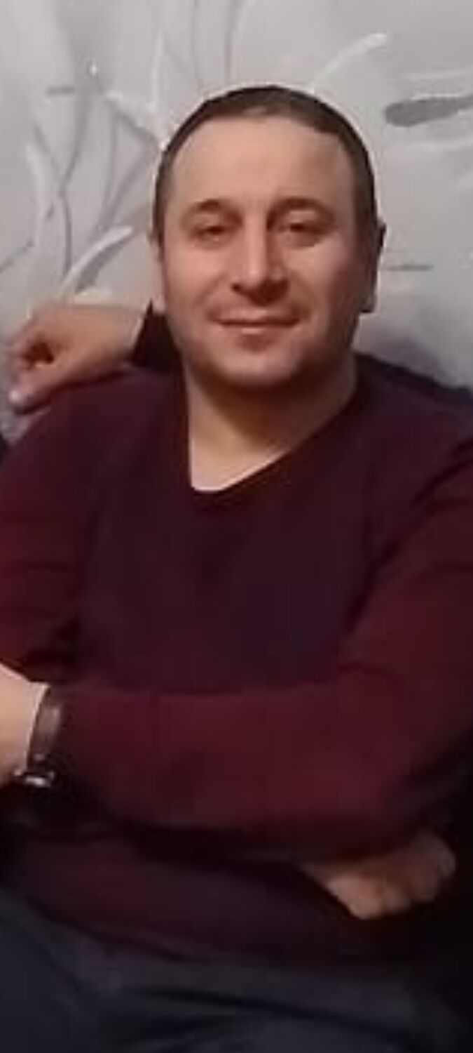  51946969  M, 41 ,    