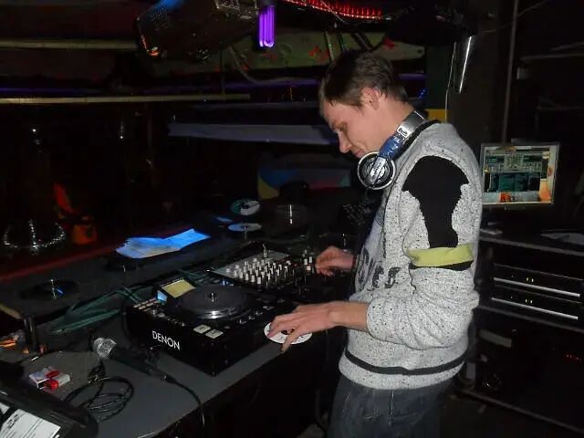  32176049  Kirill, 38 ,    Jozefow